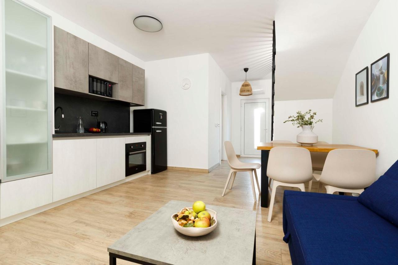 Bura House Villa Povljana Bagian luar foto