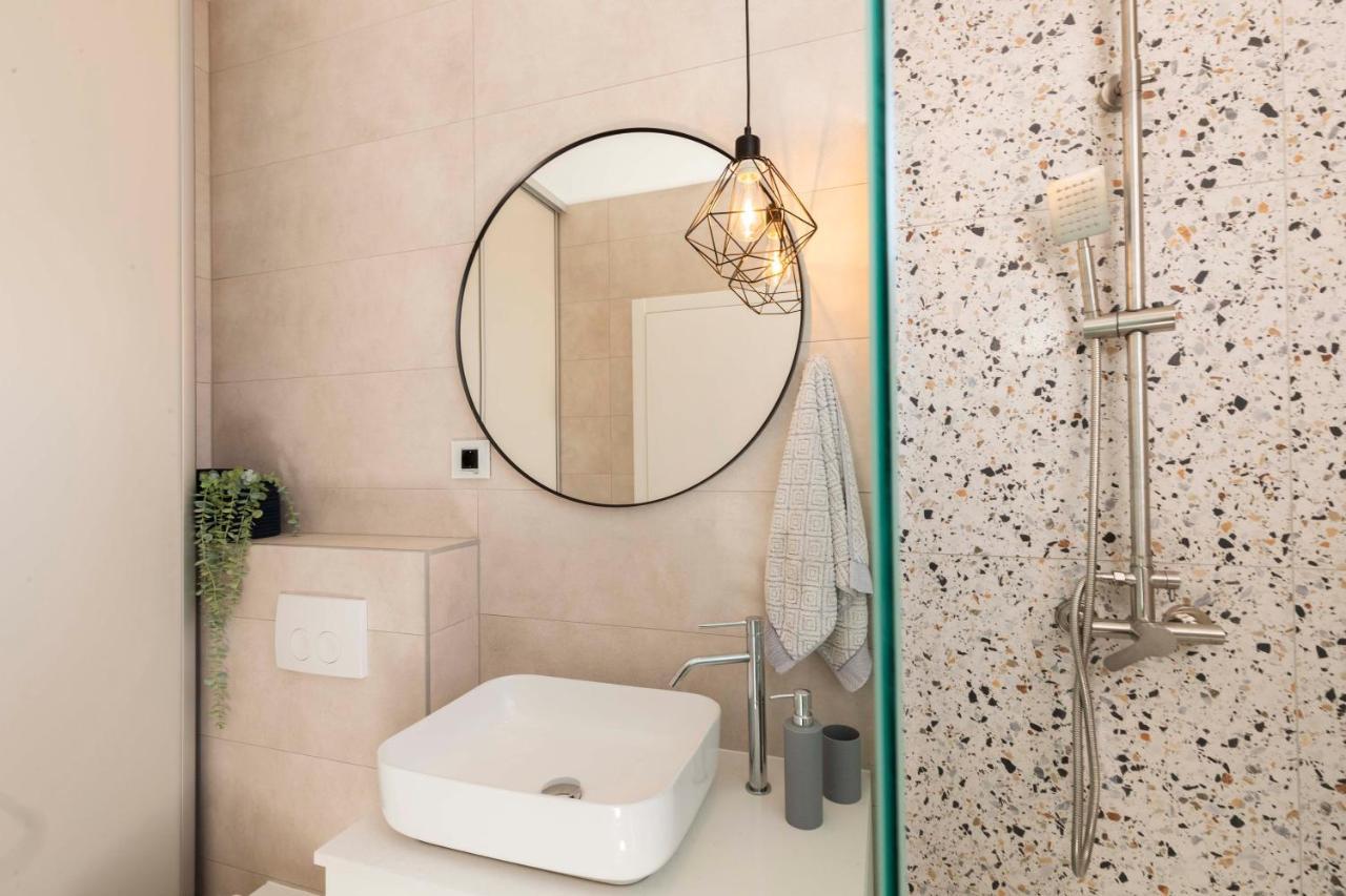 Bura House Villa Povljana Bagian luar foto