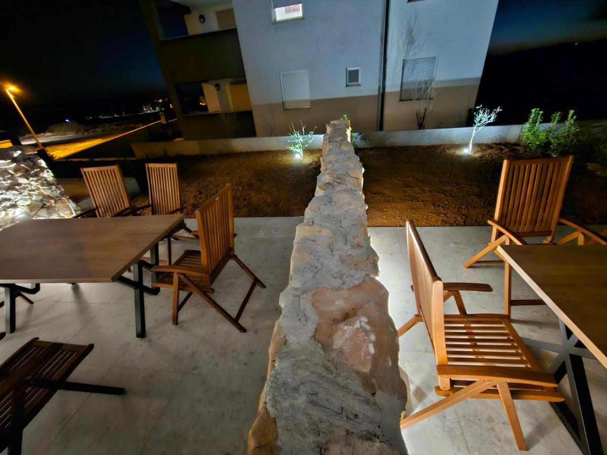 Bura House Villa Povljana Bagian luar foto